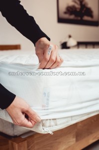 SAW_7476 водонепроникний на матраці